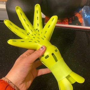 DevaCurl hand diffuser